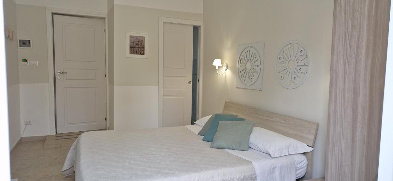Diaz Rooms Lecce Luaran gambar