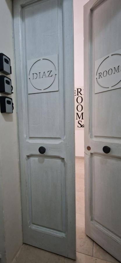 Diaz Rooms Lecce Luaran gambar